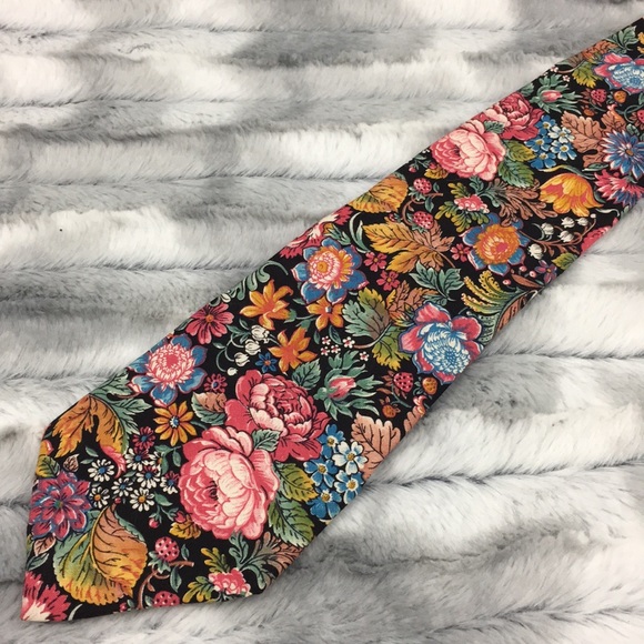 AG Spalding & Bros by Rooster dark floral tie - Picture 4 of 4